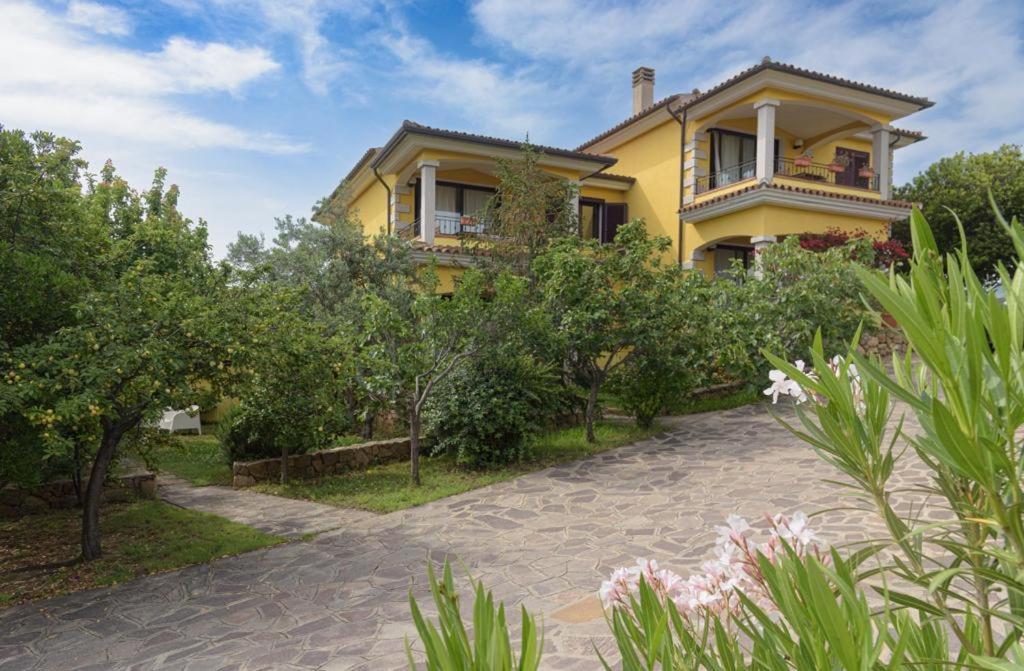 Residence Agrifoglio Monte Petrosu Εξωτερικό φωτογραφία